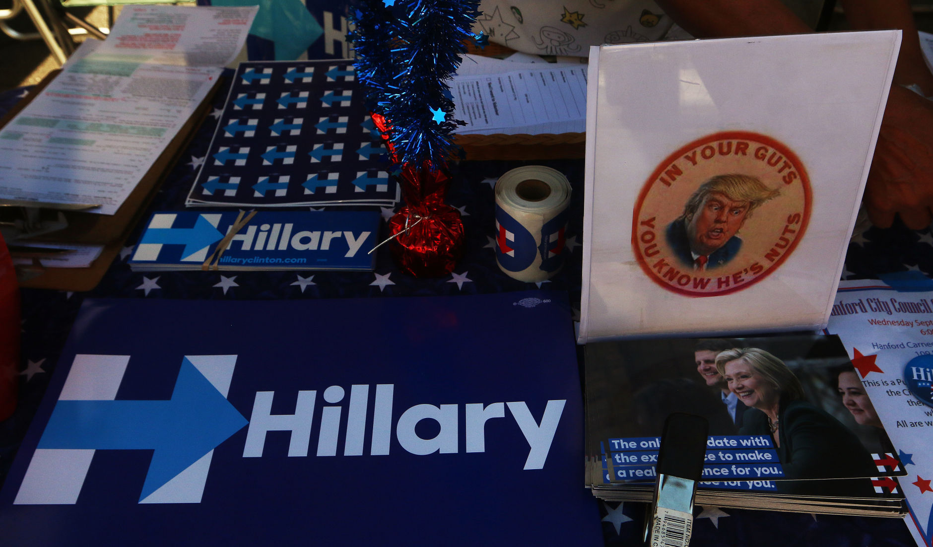 Trump and Clinton signs at MarketPlace